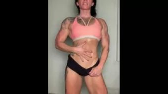 SoloPorn Muscle Goddess Workout Inspiration Nude Bodybuilder Stripping