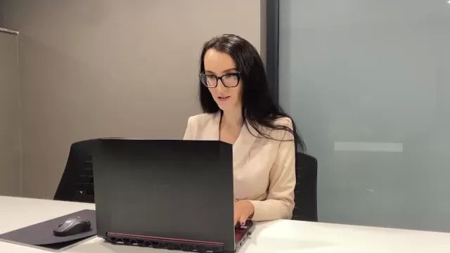 xMissy Lustful Secretary Masturbates under the Desk in the Office Novinha