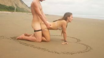Monster Dick Hot Teen Girlfriend Surprises her Boyfriend with her Wet Pussy on a Public Beach! Latin