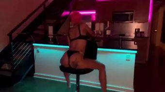 Ecchi Banging her out (Jasmine Banks, Mini Stallion) Gay Handjob