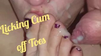 Jizz Facial while Sucking Feet with Licking Cum off Toes, Big Tits Squirt Milk over Cock, Feetcouple69 Masturbacion