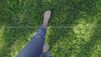 Sluts Walking Barefoot in Wet Grass | 7am PinkRod