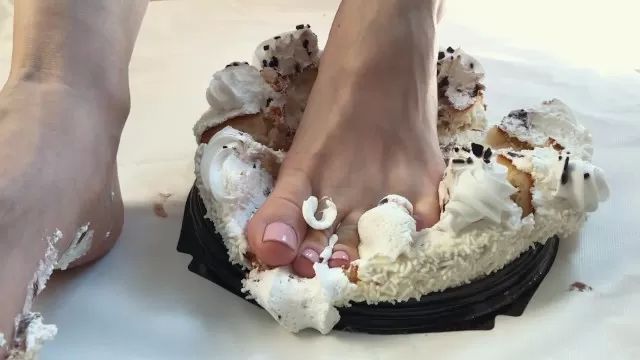 Glasses Food Fetish. Girl Step on Cake. Foot Fetish. try not to Cum Ftvgirls