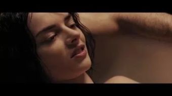 Nena Samara Weaving and Carly Chaikin in nude and sex scenes Real Orgasm