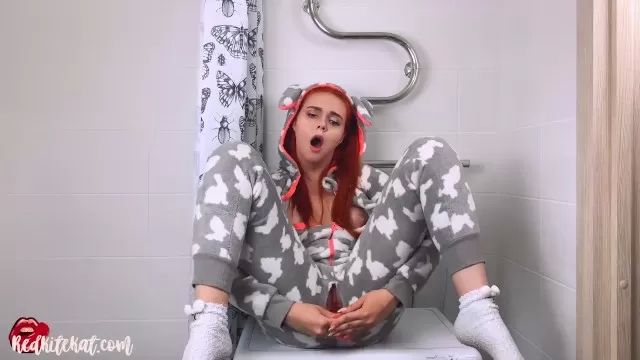 Hot Girls Fucking Cute Redhead Masturbate Pussy Dildo and Orgasm in Kigurumi Silvia Saint
