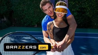 Girl Fuck Brazzers - Gina Valentina Gets a Muscle Sprain & Xander Corvus Soothes her Pain with his Huge Cock Beeg