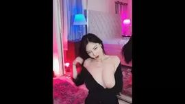 Justice Young Chinese Girl Dancing and Showing Big Boobs 美女主播露点抖奶舞蹈騷 Red Head
