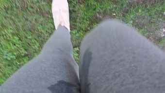 Cornudo Nicoletta Gets her Yoga Pants Completely Wet in a Public Park - Extreme Pee Exposed Reverse Cowgirl