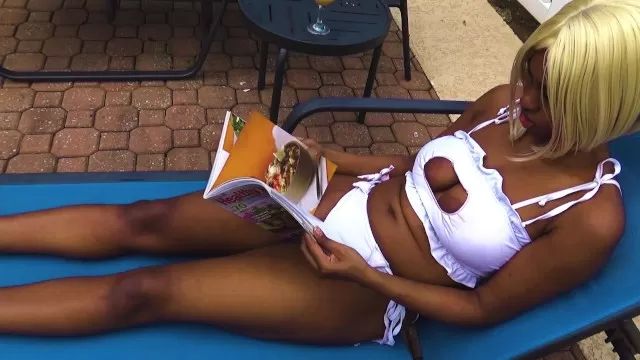 XBizShow Getting Naked after Hanging out in the Swimming Pool, Ebony Babe Msnovember Blackcock