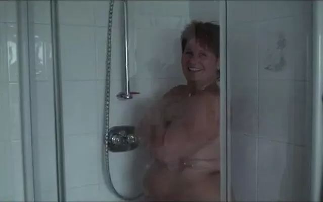 Bottom Hot shower Titties