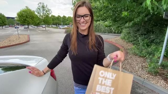 Perfect Tits Sex in the parking lot Peluda