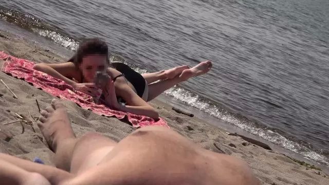 Amateur Blowjob DICK FLASH ON BEACH Little dick public flashing Mamada