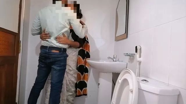 Ero-Video Fucking my Secretary in the Office Bathroom Sloppy Blow Job