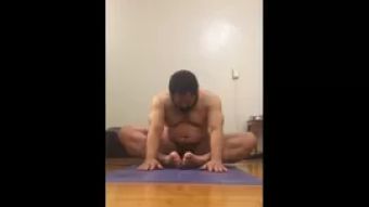 Toys Vlog #67 naked yoga Deutsche