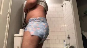 CelebrityF Chubby cub explores diapers Bed
