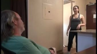 Cumfacial Fitness Instructor Mandy Muse makes old man sweat Tetas