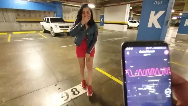 Ex Girlfriend I want to squirt at the Mall parking lot Workout