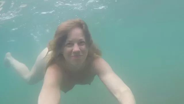 Khmer Beautiful wife swimming nude on Ada Bojana FKK resort HotMovs