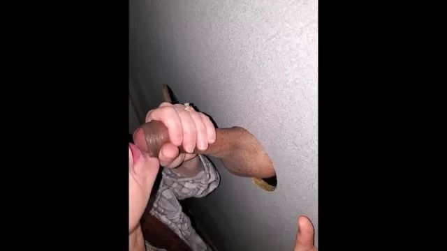 Crazy Amatuer Milf Wifes First Time at Gloryhole sucking strangers cocks BootyVote