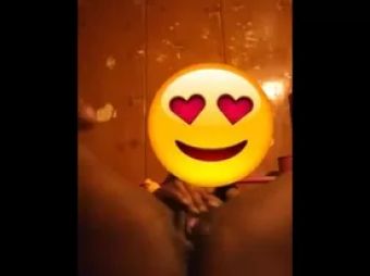Lesbian Porn Ebony slut pussy popping and squirting for Daddy Twerk