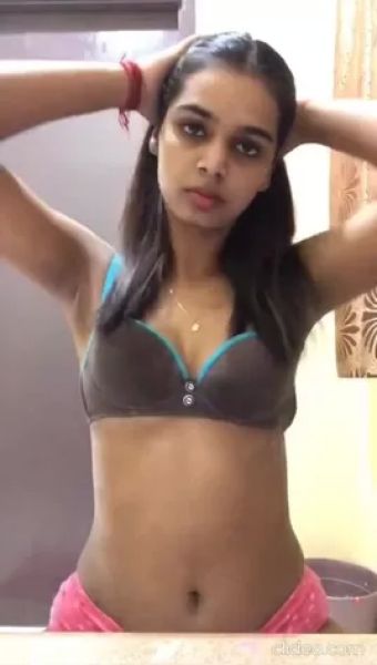 Virgin Tamil Girl 01-24 clips merged Studs