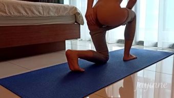 Strange Tiny Asian Having Sexy Yoga Session At Home Famosa