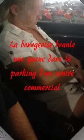 Finger La bourgeoise s'occupe d'une queue sur un parking Free Teenage Porn
