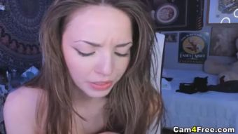 Scatrina Girl Fucking Her Pussy On Gaming Chair Webcamshow