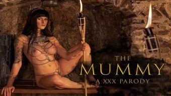 Lesbians Busty Billie Star As Anck-Su-Namun Is All Yours In THE MUMMY A XXX Real Sex