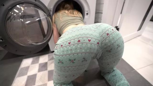 Orgia Step bro fucked step sister while she is inside of washing machine - creampie Bath