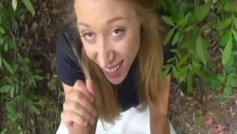 Couples Fucking Daring GF Makes Him Fuck Her in Public Outside