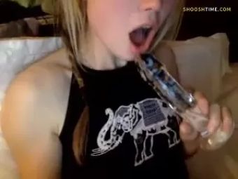 Fist Horny Young Blonde Plays With Cock on Cam Prostituta