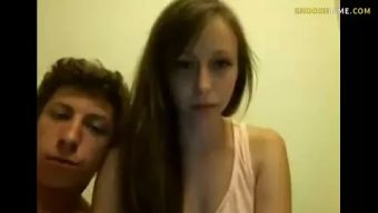 Bed Cute Girlfriend Feeds Her Addiction for Cum Mulata